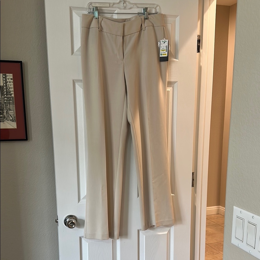 Rafaella Tan Trousers Classic Straight-Leg Design